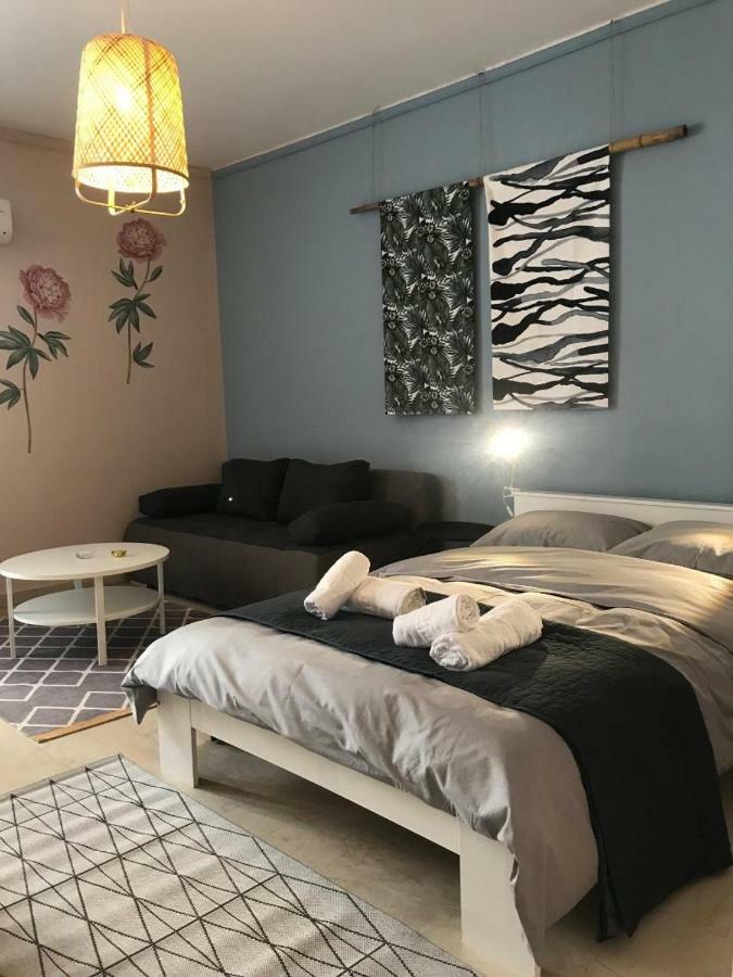 Kalamata City Center Studio Екстериор снимка